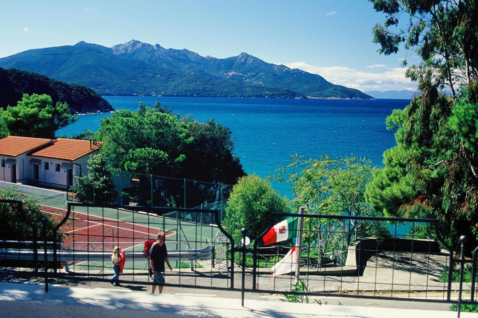 Hotel Paradiso Portoferraio Exterior photo